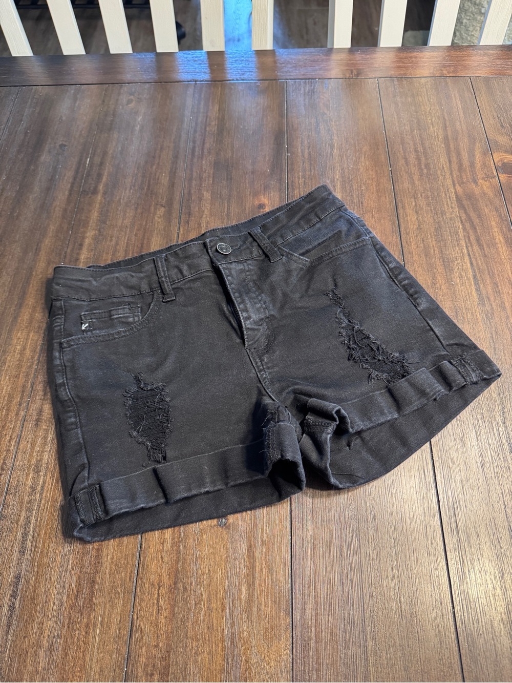 KanCan Black Distressed Denim Shorts Size 27 Mid Rise Stretch Cuffed Raw Hem